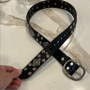 EUC Johnny Goods 1.5” wide black leather belt with silver tone buckle & details